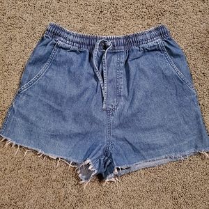 Jean cutoffs